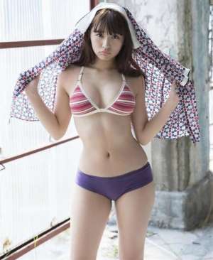 曰本美女艺术照_日本女星浅川梨奈最新写真照，18岁发育的这样好了