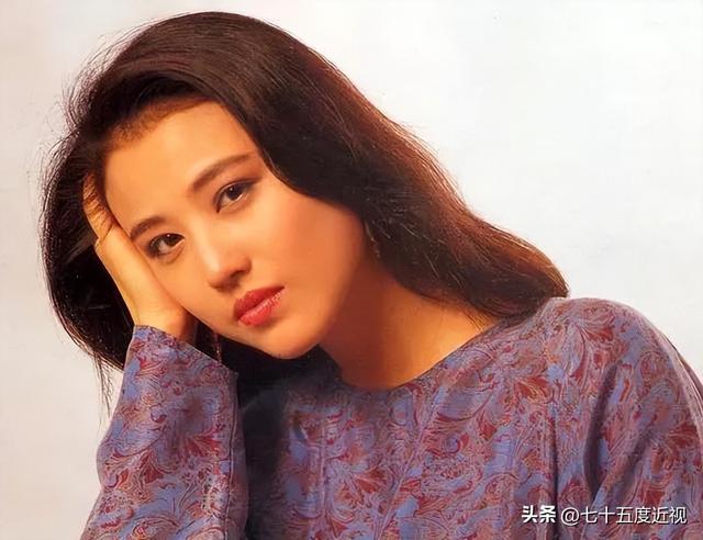 回顾经典！90年代港星的颜值天花板，纯天然的美，有你的女神吗？