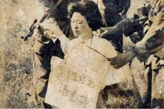 70年代重大贪污案：美女会计贪污巨款包养情夫，最终却被情夫举报