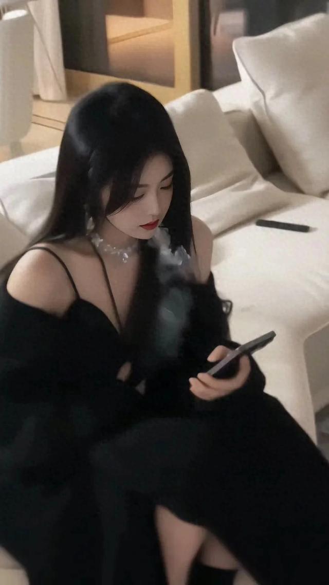 商场里的美女