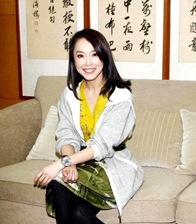 新加坡第一美女范文芳，因面相不旺夫被富二代抛弃，如今幸福满满