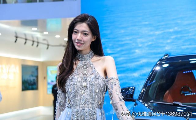 甜美可爱婀娜多姿 2024北京车展最佳美女模特合辑