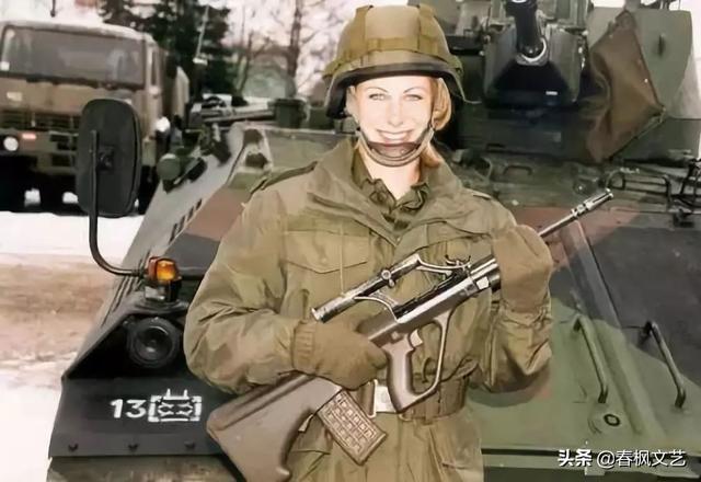 不爱红装爱绿装：女兵体检现场“美女如云”，全是绝代佳人