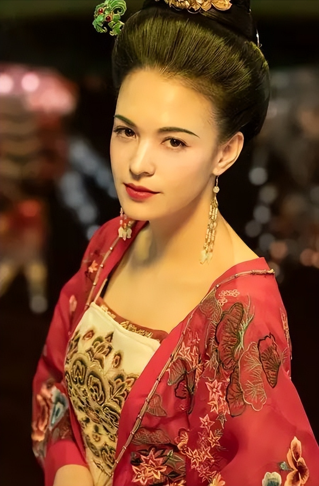 中国古代的美女，个个都是绝色，谁才是那个倾国倾城的呢？