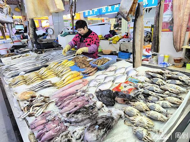 停车有车库、美食有网红、早餐保供应……杨浦的菜场市集，有你想要的年味