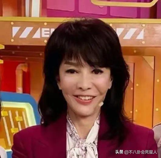 内地“顶级女神”，不打针不整容，个个自然老去，有皱纹也很美