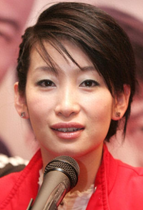 平胸、驴脸、大嘴，这 6位女星一个比一个难看，凭啥火遍大江南北