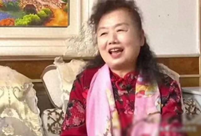 55岁漂亮大妈相亲65岁大爷，大妈提要求被拒，抬屁股就走