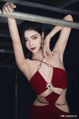 美女秘密照片(美女私房写真，第五十一期妖艳美女)