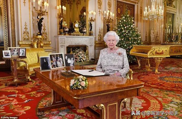 2018英国女王圣诞致辞！一如既往，睿智、温暖、幽默