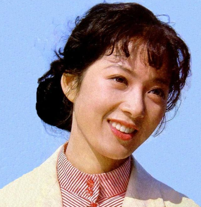 80年代“第一美女”龚雪，因流氓案远走美国，如今过得如何了？