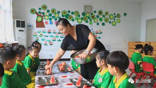 《沧州日报》：一片真情育幼苗——盐山优秀幼儿教师王凤玲