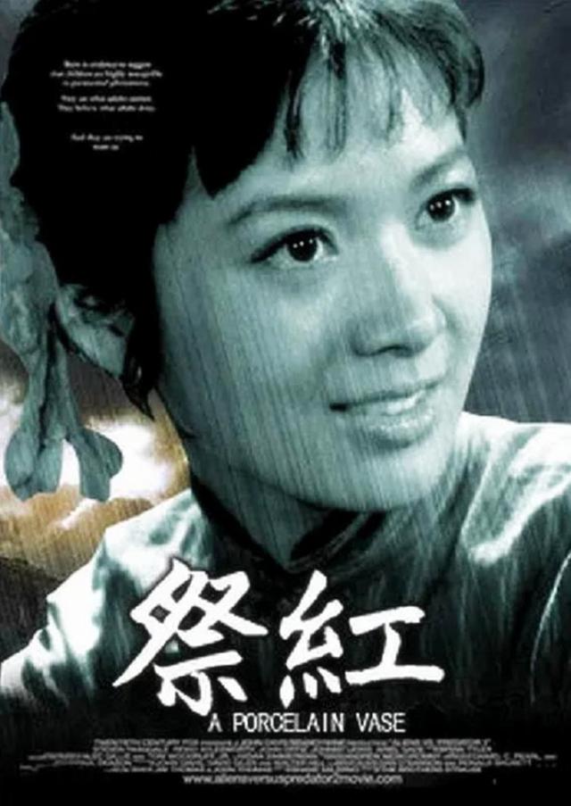 80年代“第一美女”龚雪，因流氓案远走美国，如今过得如何了？