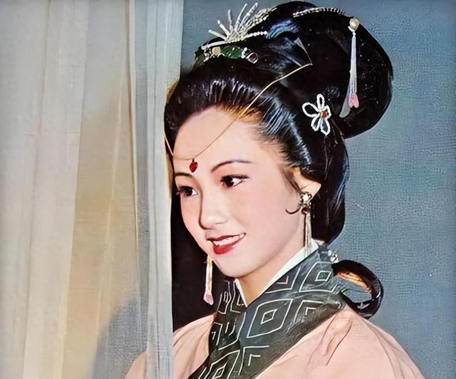 谁说杨丽坤之后，再无美人？80年代这5位女星的颜值，同样很惊艳