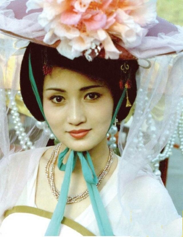 80年代号称“第一美女”林芳兵：因太漂亮遭暗算，险些被割掉鼻子