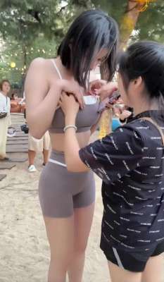 性感美女视频(性感美女，热辣身材#身材性感的美女#)