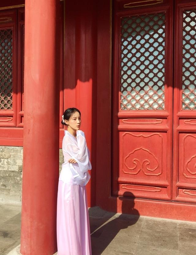 校花女神，本期来自中国海洋大学，法语专业情窦初开的美少女