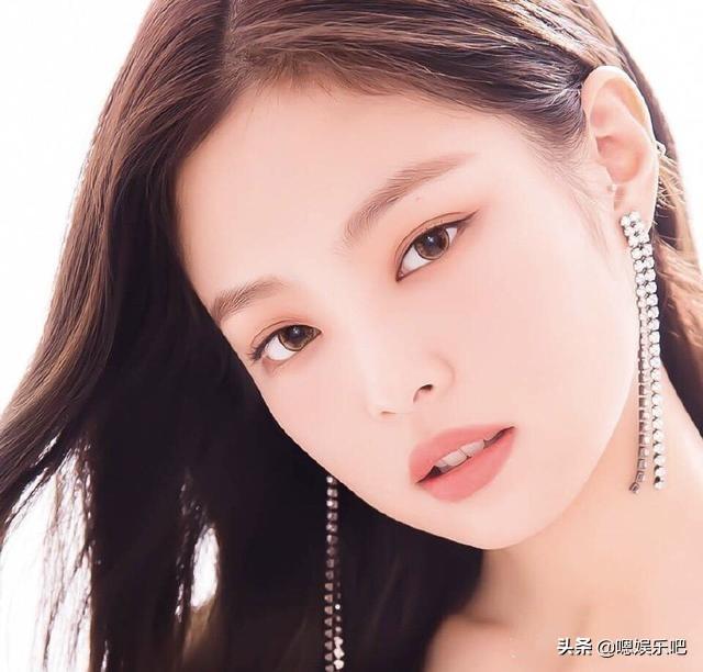 四人四色BLACKPINK，个个都是蚂蚁腰大长腿高级脸的宝藏女孩