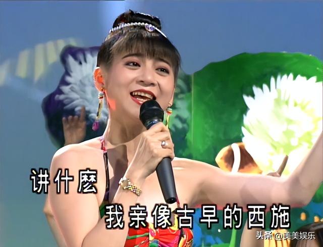 王彩桦跟大女儿在舞台上激吻了20秒，惹争议