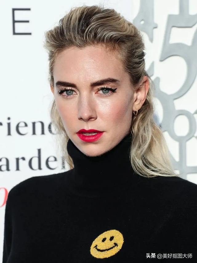 性感冷艳的代名词·白寡妇Vanessa Kirby