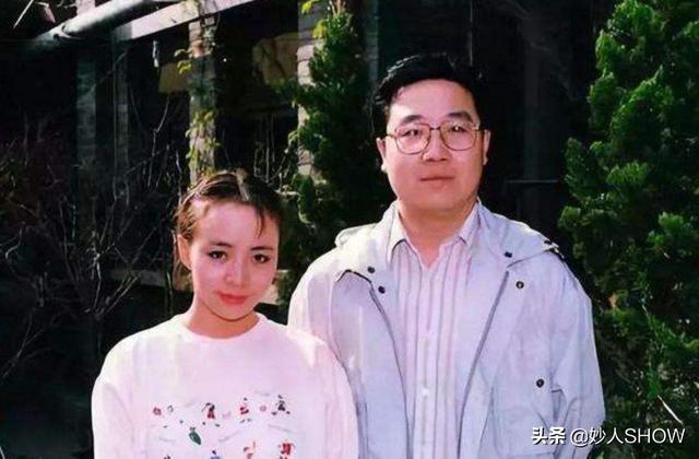 宋丹丹出书写婚姻和好友，被英达痛骂裸露癖有病，她到底写了啥？