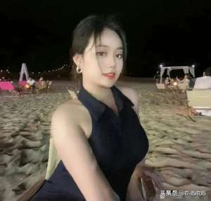 澳大利亚翘臀美女(辱骂国人的“北极鲶鱼”曝和男友开房照：丰乳肥臀，移民后更潇洒)