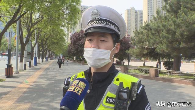 女子街头求助手机被偷 警民联手抓获嫌疑人