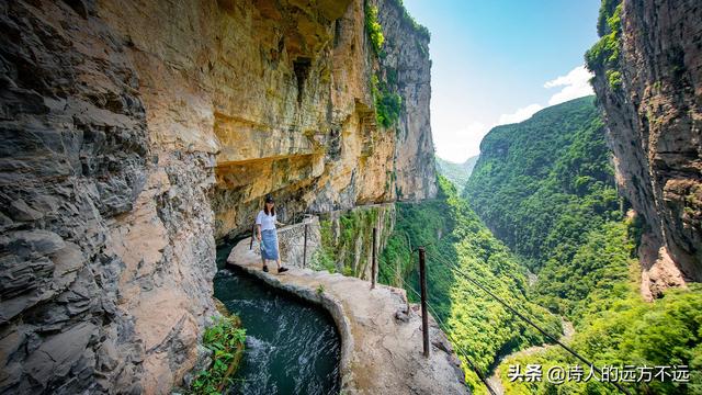 女汉子看了腿软！重庆网红“挂壁水渠”，实景绝了