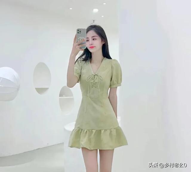 惊艳四座：标准的美女，无人敢比