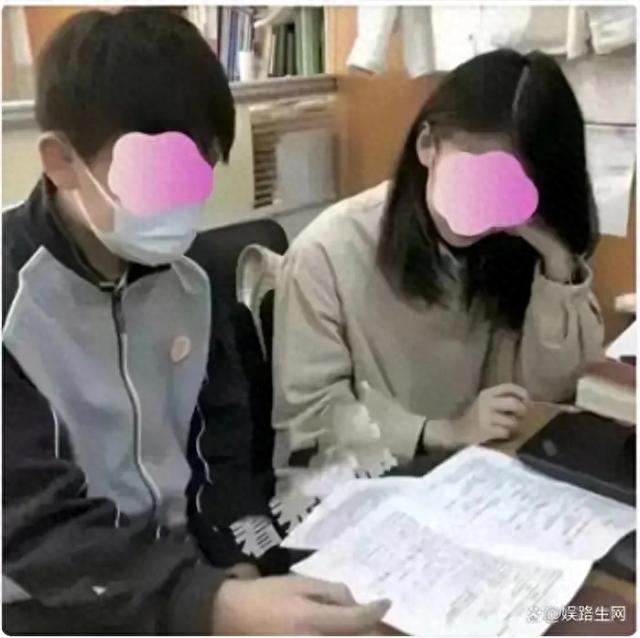 上海一位女教师与16岁男学生发生不正当关系，聊天记录曝光