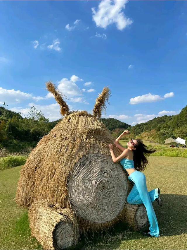 街拍夏季性感清凉美女风韵少妇风韵精致白皙大长腿美女壁纸少女