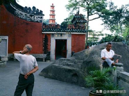 80年代的澳门珍贵影像，图六是晒太阳的比基尼美女