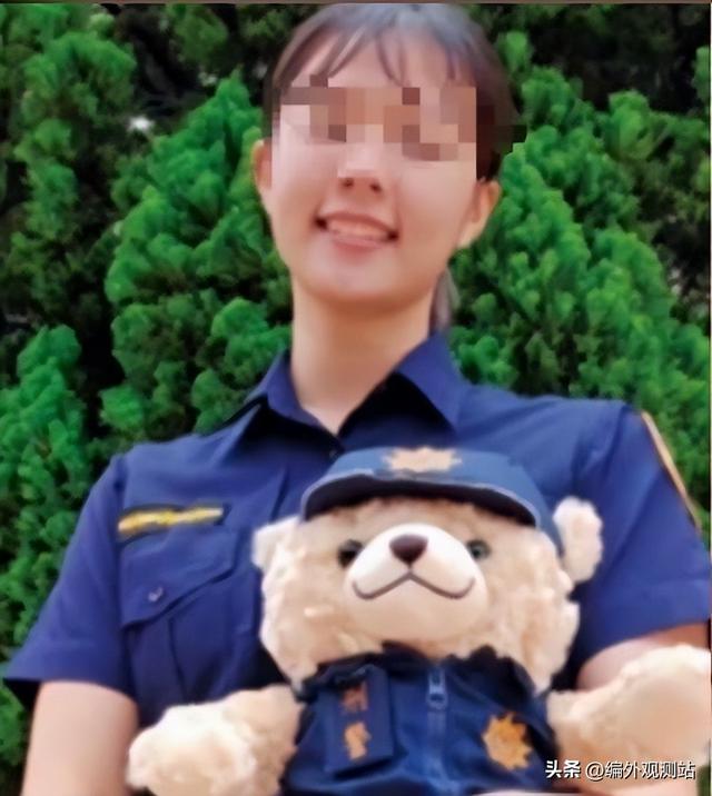 湾湾新竹女警在会所兼职按摩，被同事偷拍录下要挟不成被举报