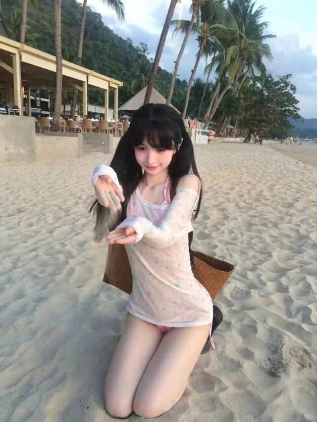 震撼曝光！这些比基尼美女写真告诉你什么是真正的完美身材！