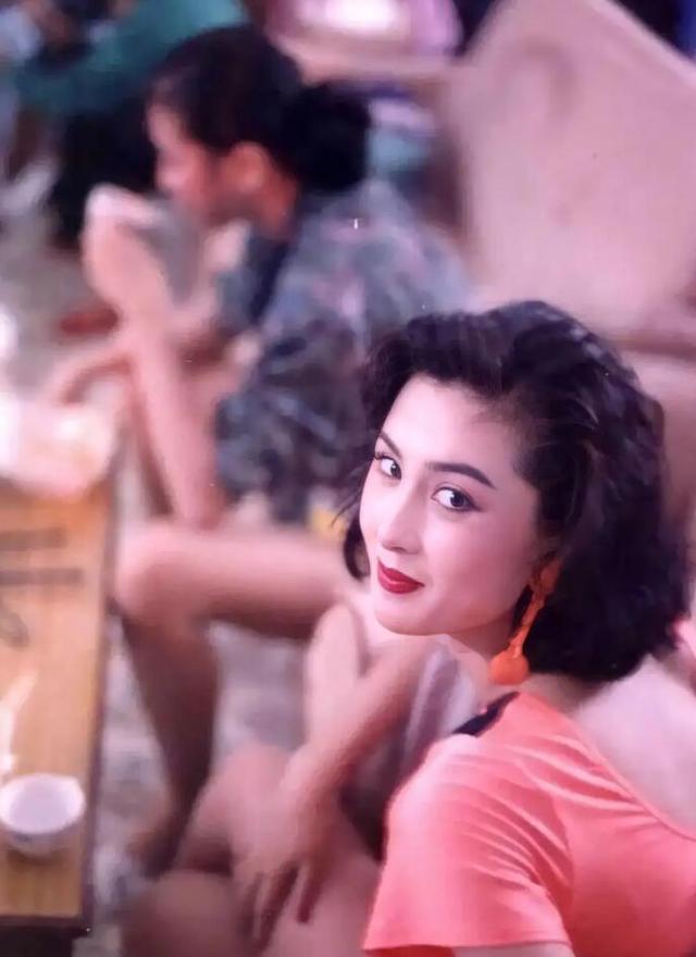 80年代10大经典美女，明艳大气的“影后”，清纯无辜的“洋娃娃”