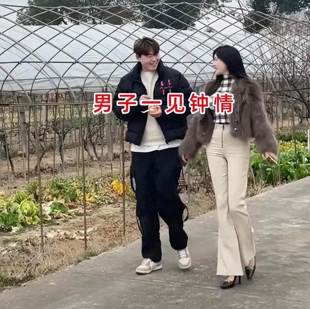 湖北男子相亲，对大长腿美女一眼沦陷，网友：放弃吧，你驾驭不了