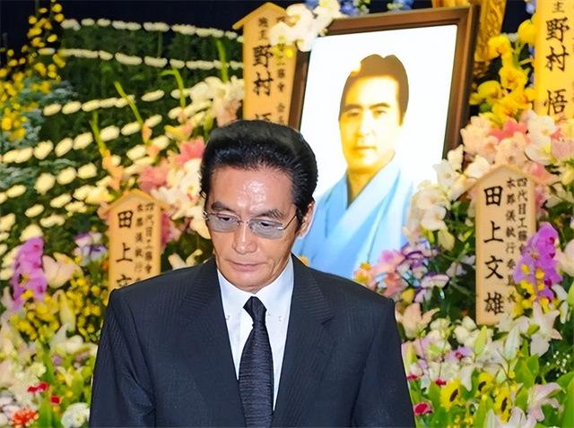 日本68岁黑老大派小弟杀女护士，只因下身手术失败，最后被判死刑