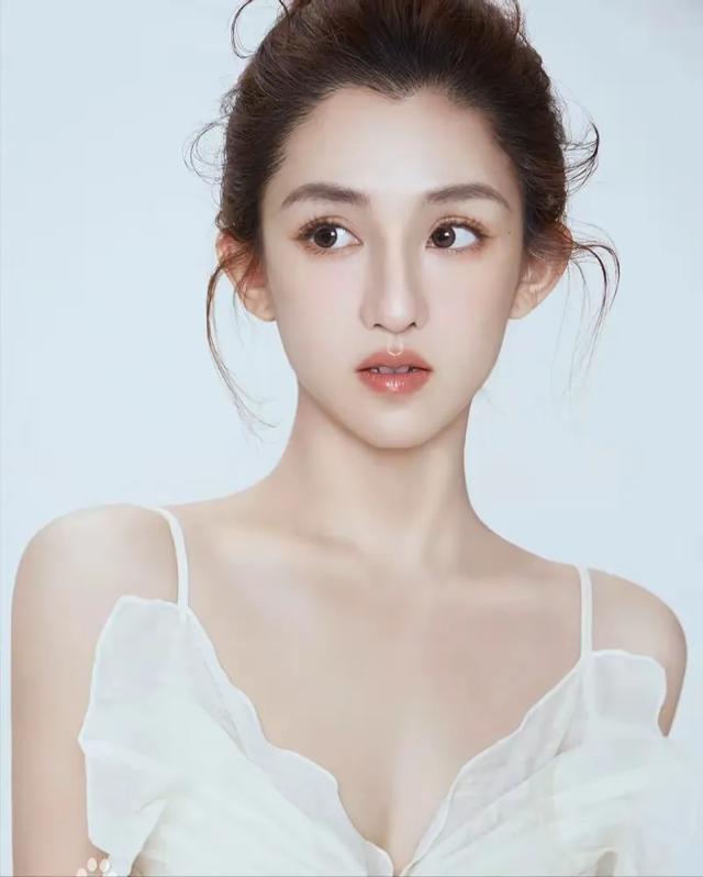 《天行健》中的7位美女最大的也不过34岁，怪不得这部剧这么好看