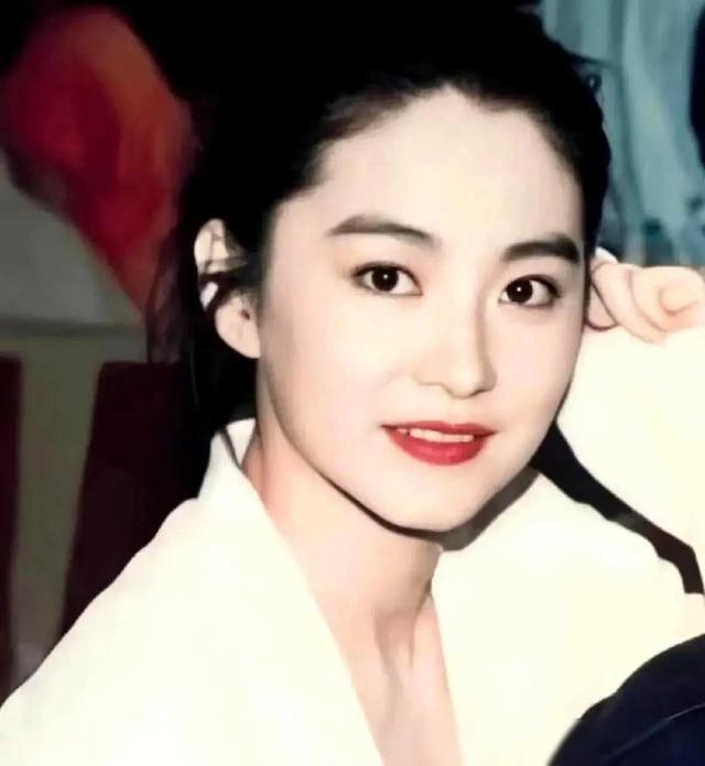 90年代，震惊香港娱乐圈的10大绝色美女，你知道几个？