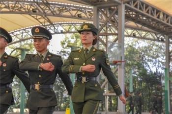 多图预警！又A又飒的军校女学员来了