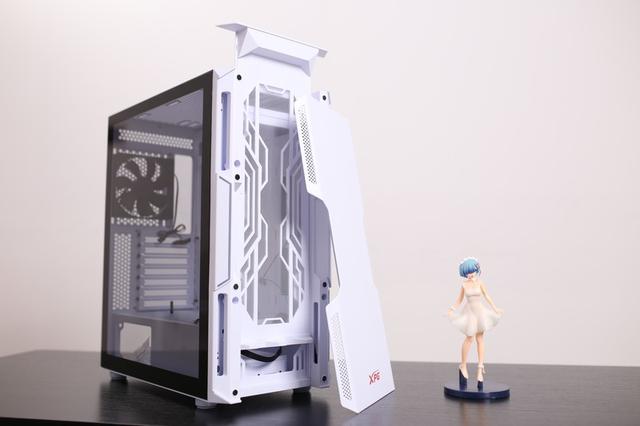 美女主播小姐姐的白色主机：RTX3080配i7，好看又能打