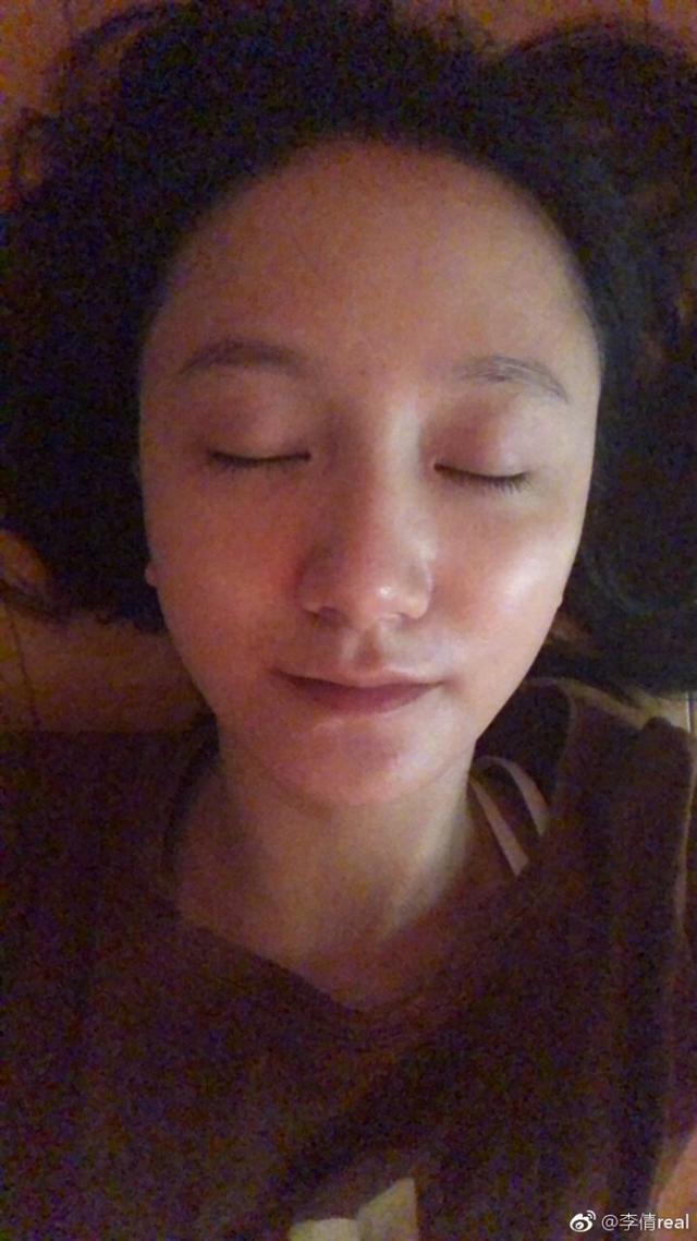 李倩的痣再上热门！当年她凭美人痣引争议，今脸上无痣网友叹可惜