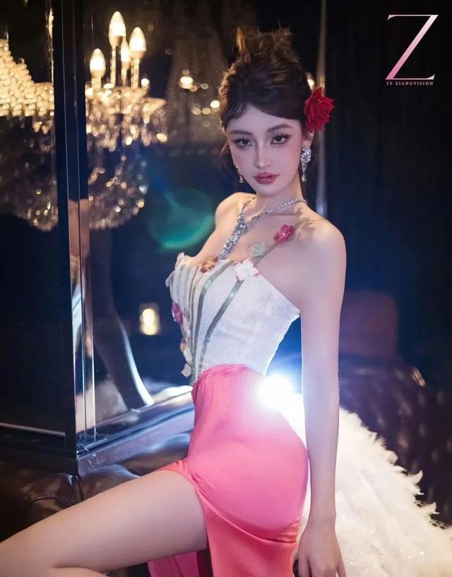 绝美图片鉴赏：美女写真图的魅力在哪？快来一探