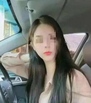 我把我的美女班主任(深圳美女老师“手滑”,将自己不雅视频错发班级群)