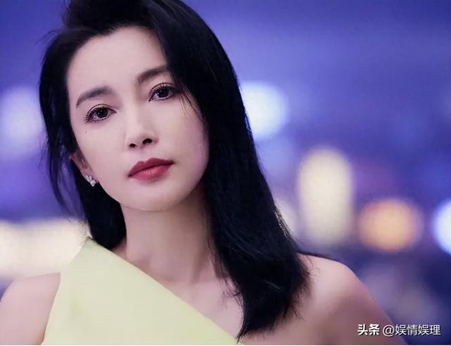 东北盛产美女！来自东北的3位女星，个个貌美如花，性感迷人