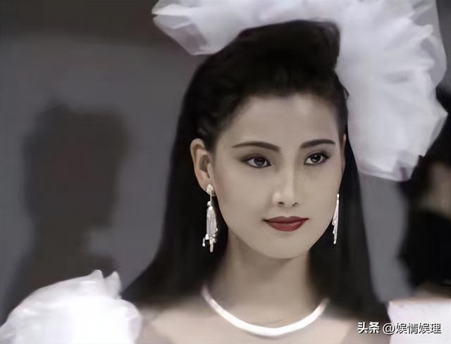 东北盛产美女！来自东北的3位女星，个个貌美如花，性感迷人