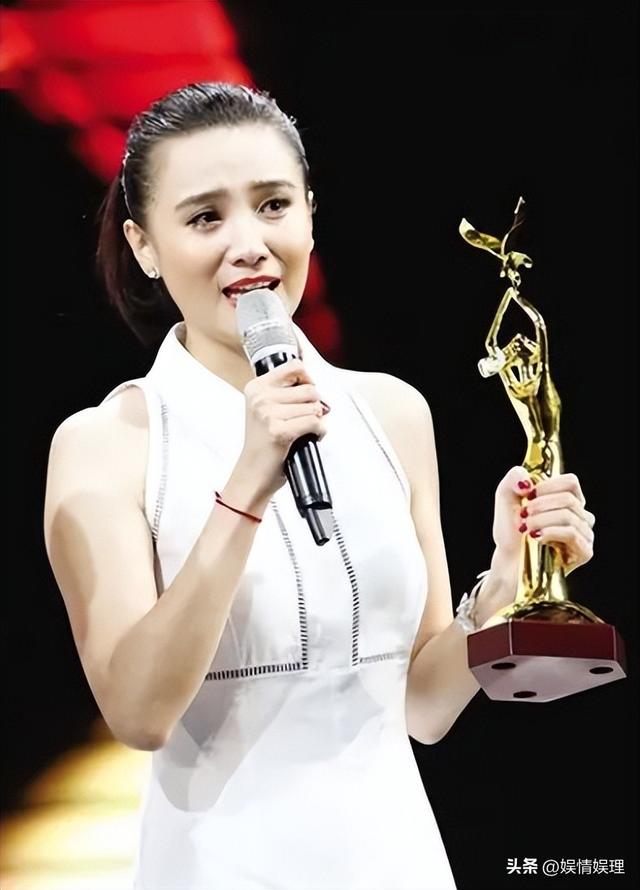 东北盛产美女！来自东北的3位女星，个个貌美如花，性感迷人