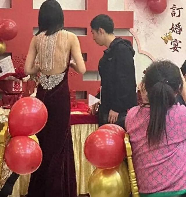 矮小程序员娶美女模特，内涵实力折服长腿欧巴!