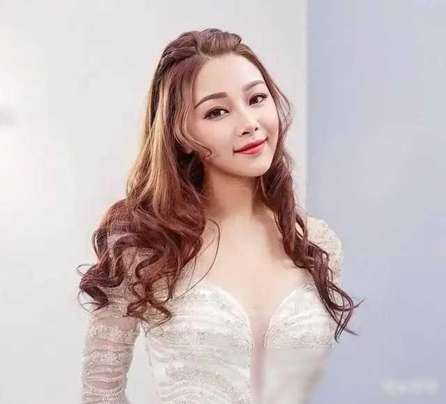 广东盛产美女！来自广东的20位女星，个个如花似玉，性感迷人