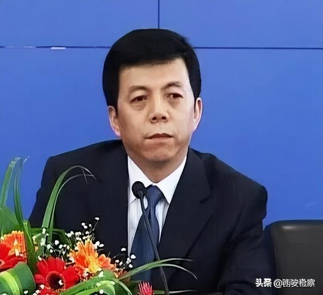 “金融教父”高福波落马记：敛财近亿元，早餐吃咸菜不舍得喝牛奶